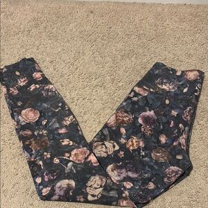 Lululemon Retro Print Align Leggings 26”